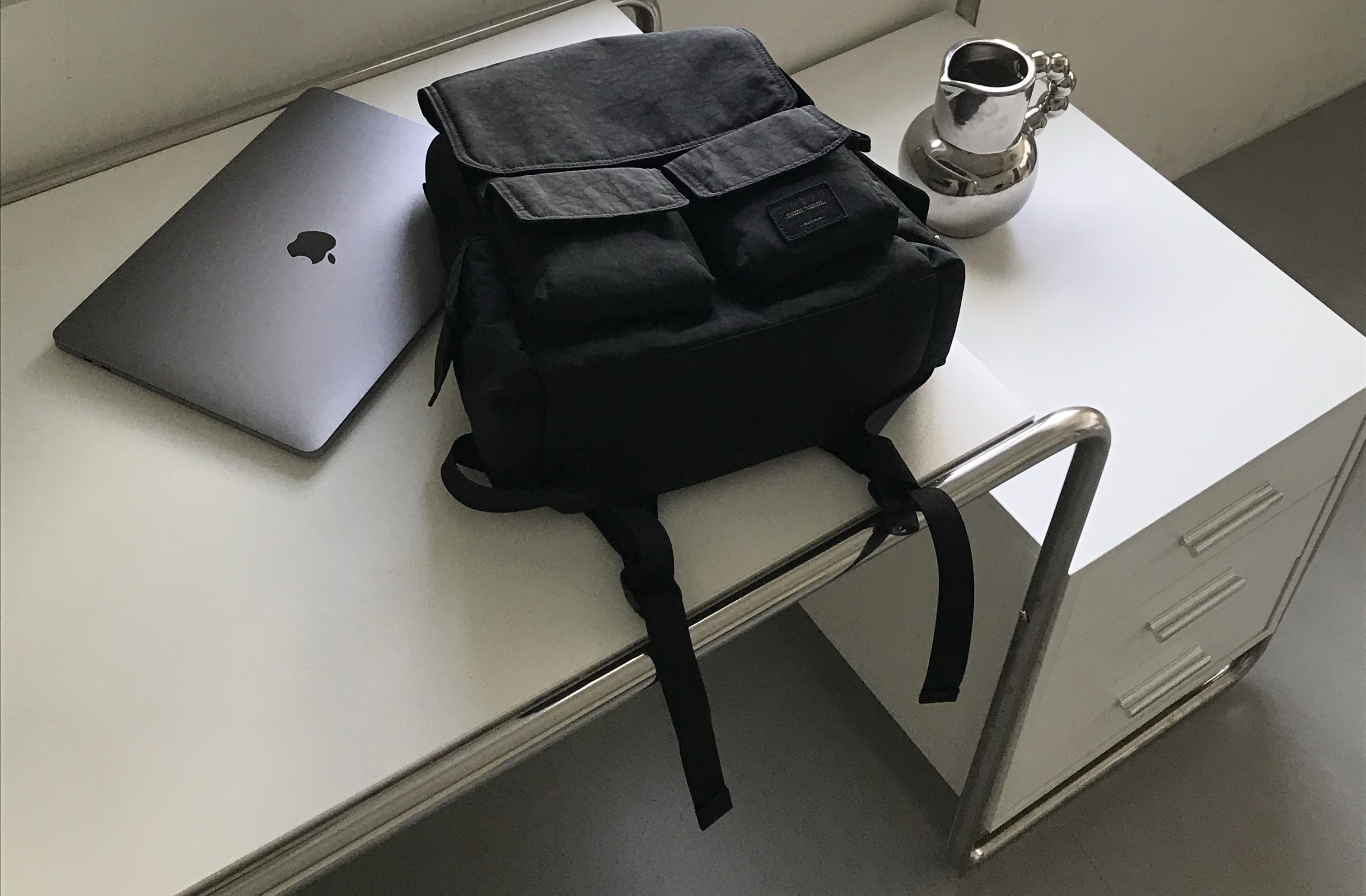 returns page background