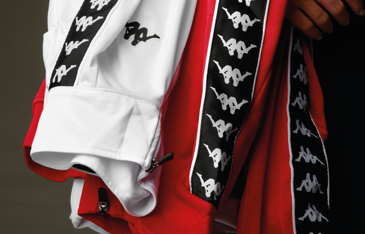 returns page background