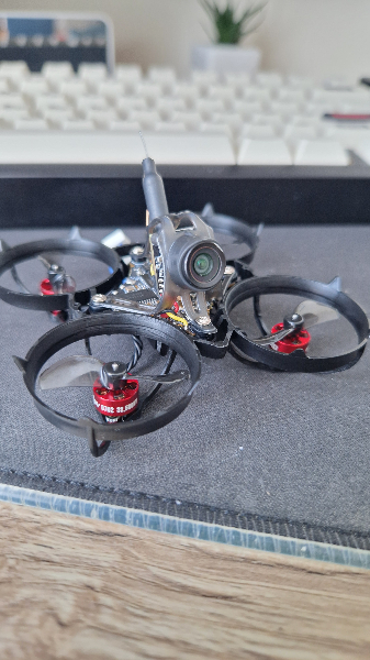weBLEEDfpv 0702 32,500kv SCREAMERS w/Knurled Shaft Design