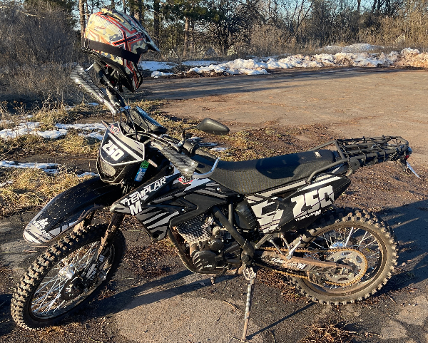 Free Shipping! TEMPLAR M 250cc Dirt Bike with All Lights and